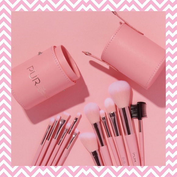 PUR Signature Travel Essentials 12pc. Cruelty-Free - Picture 4 of 7